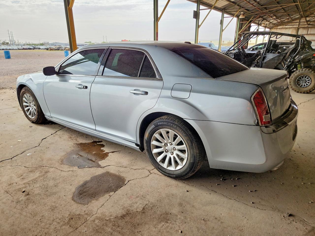 2015 CHRYSLER 300 LIMITED — снимка 2