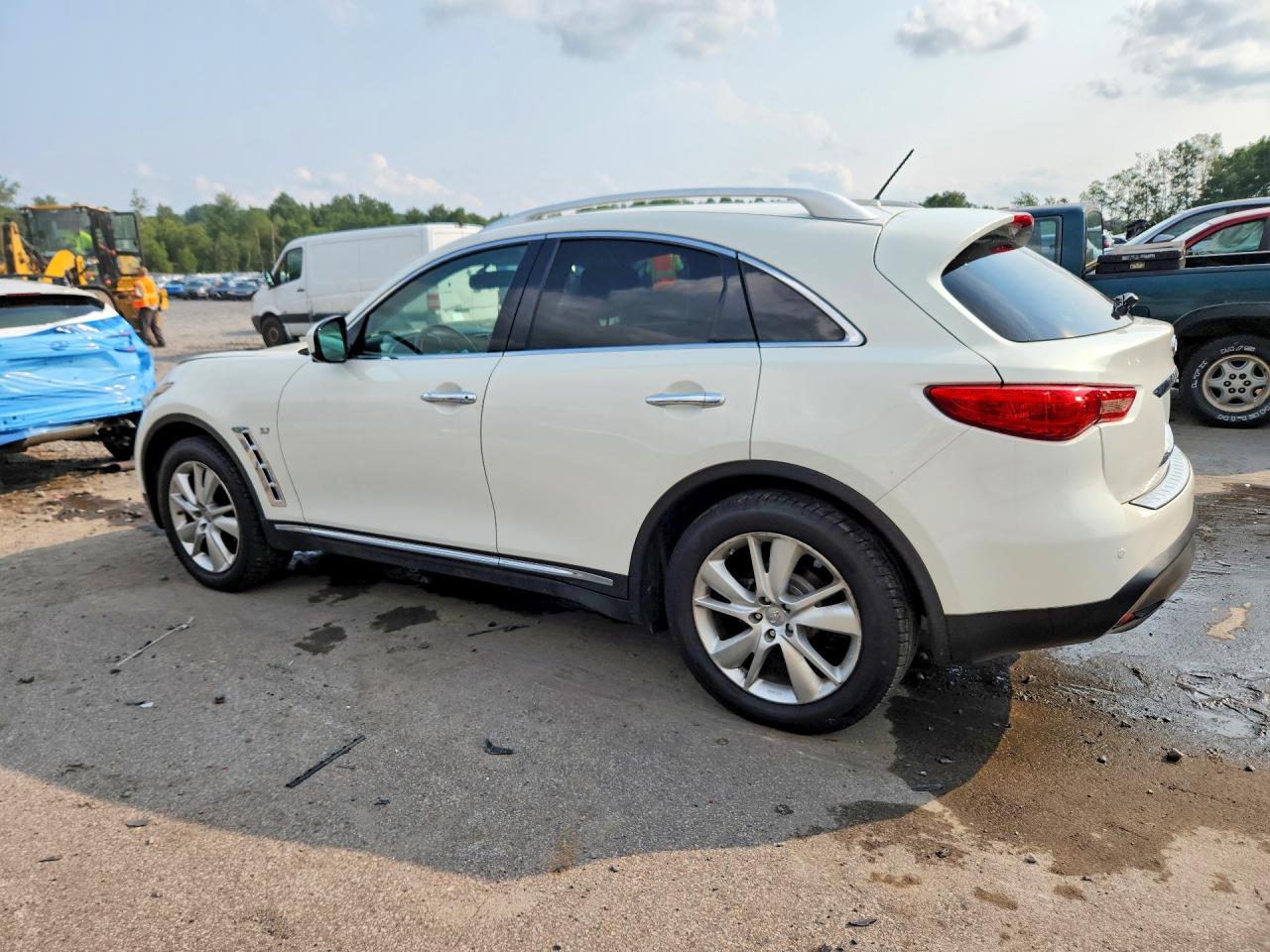 2015 INFINITI QX70 BASE — снимка 2