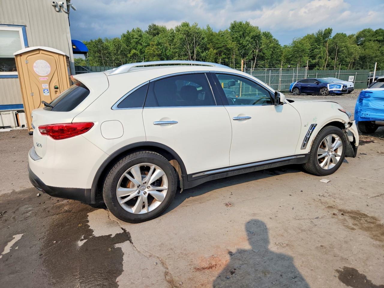 2015 INFINITI QX70 BASE — снимка 3