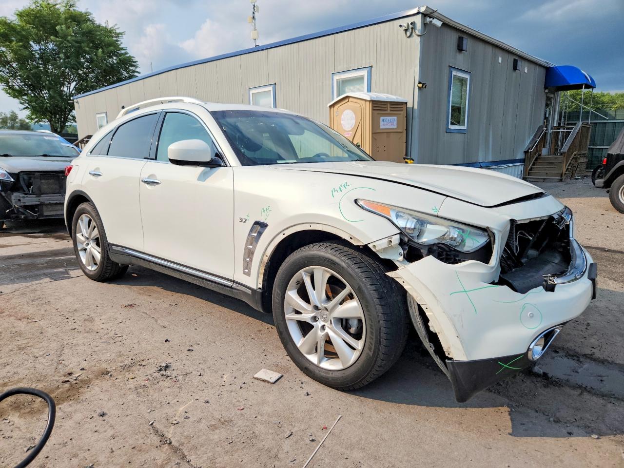2015 INFINITI QX70 BASE — снимка 4