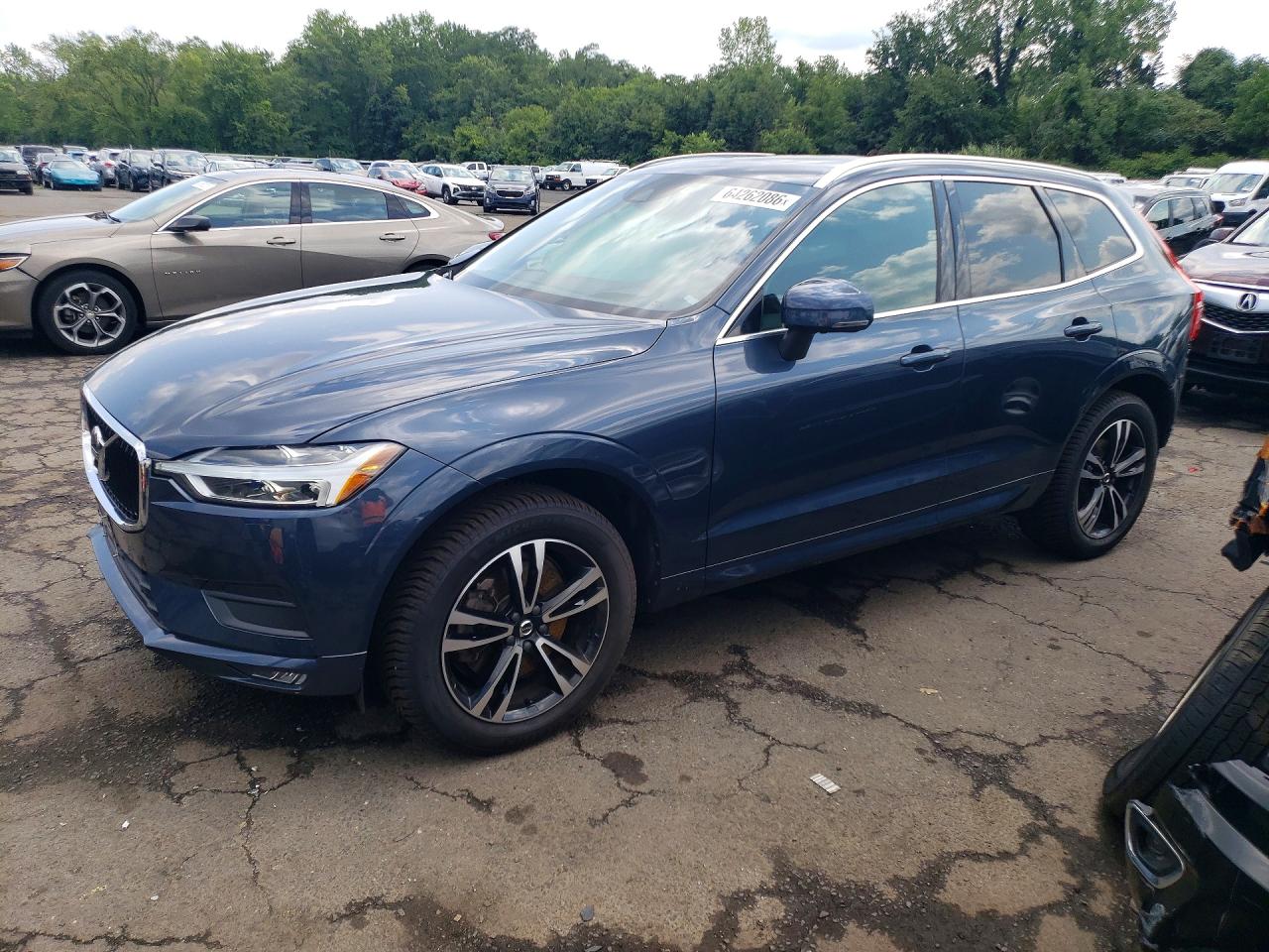 2020 VOLVO XC60 T6 MOMENTUM