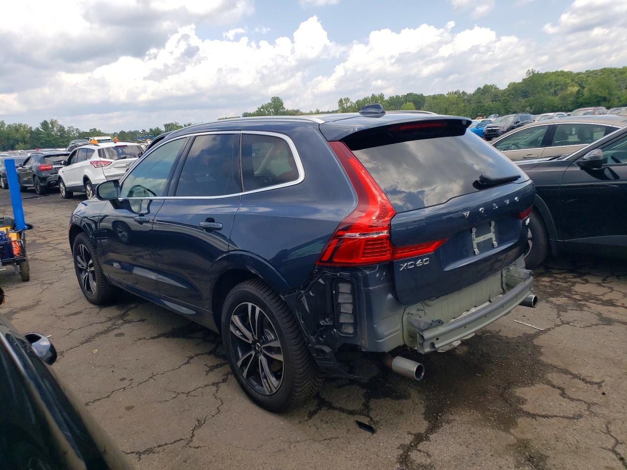 2020 VOLVO XC60 T6 MOMENTUM — снимка 2