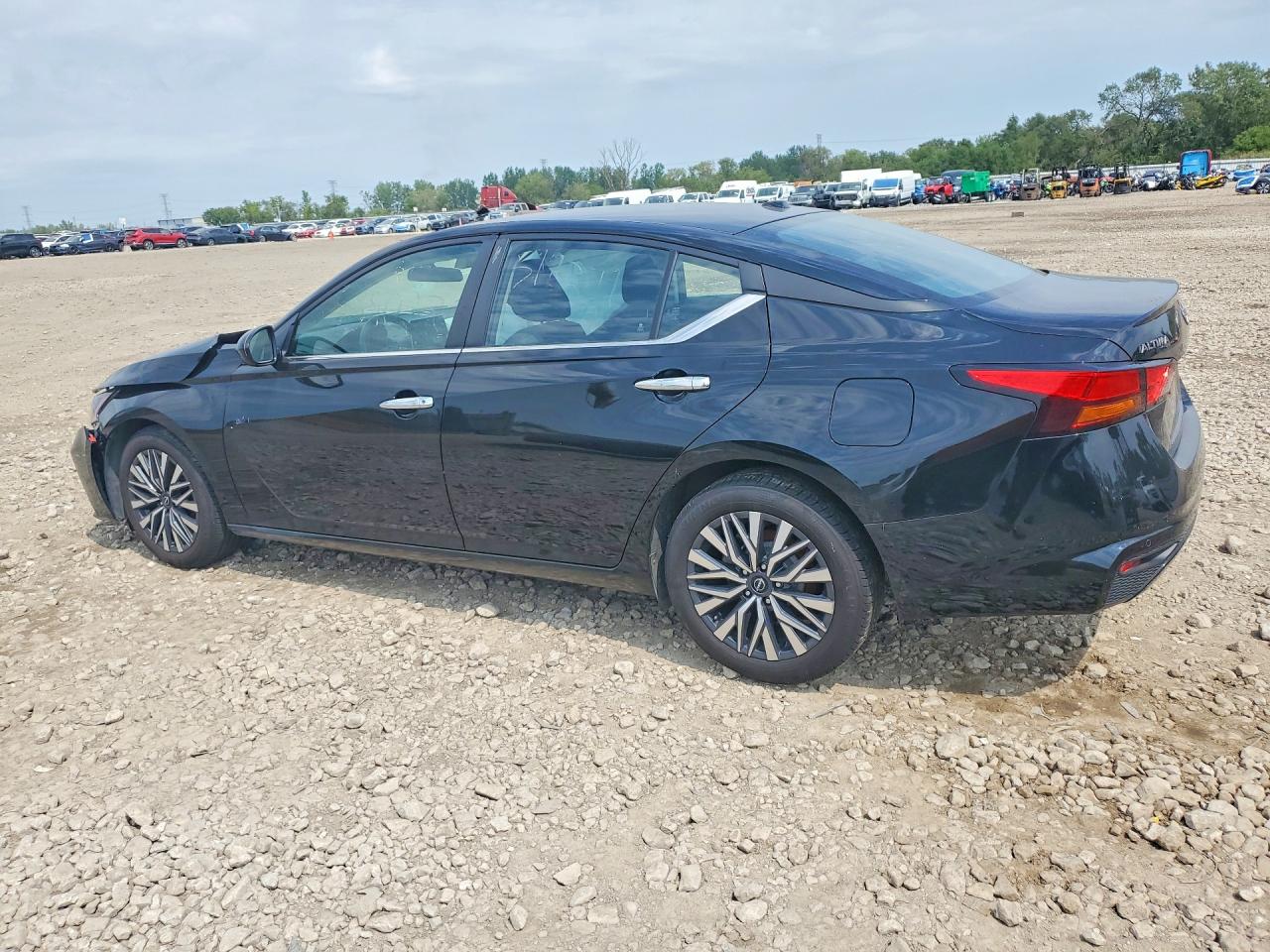 2023 NISSAN ALTIMA SV — снимка 2