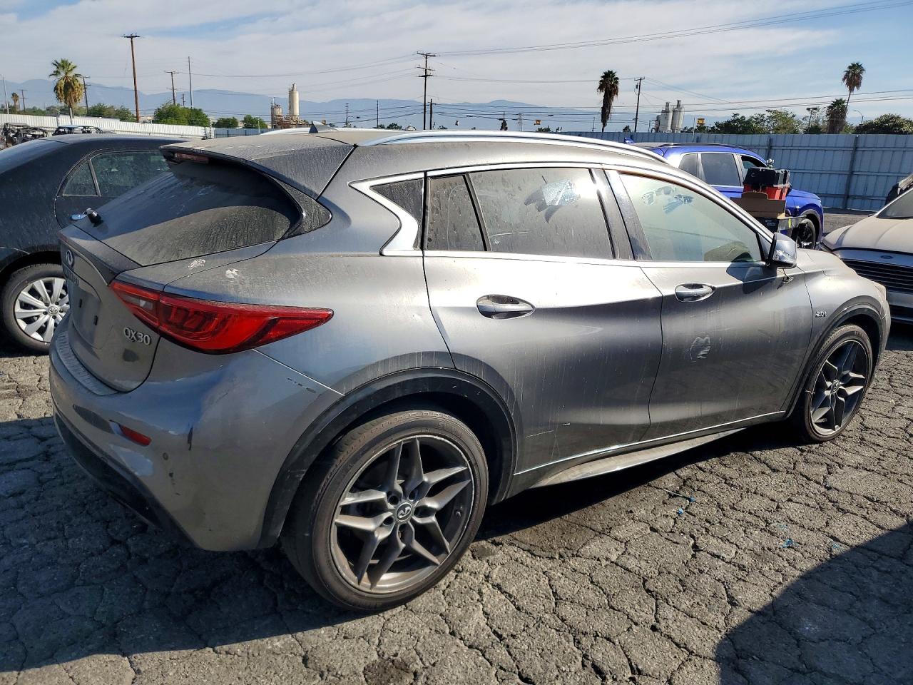 2017 INFINITI QX30 PREMIUM — снимка 3