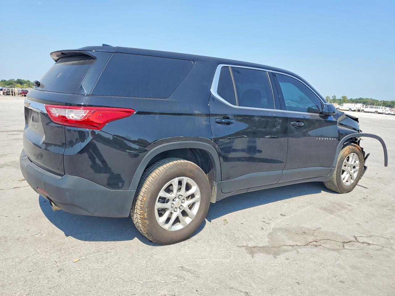2020 CHEVROLET TRAVERSE LS — снимка 3