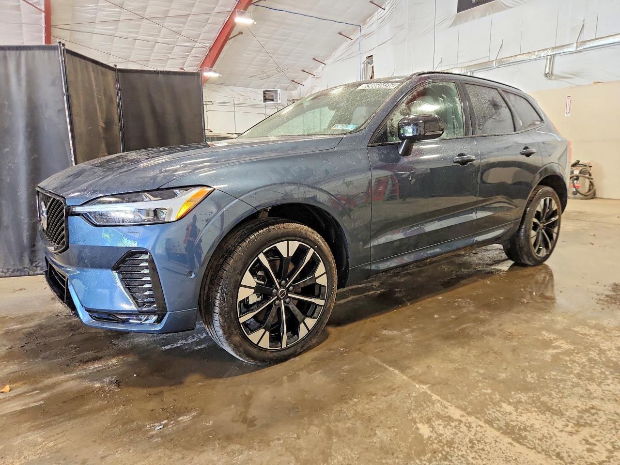 2026 VOLVO XC60 PLUS
