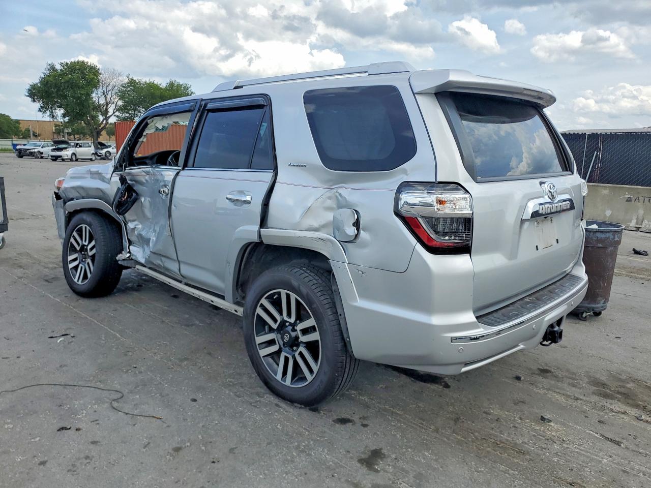 2020 TOYOTA 4RUNNER LIMITED — снимка 2