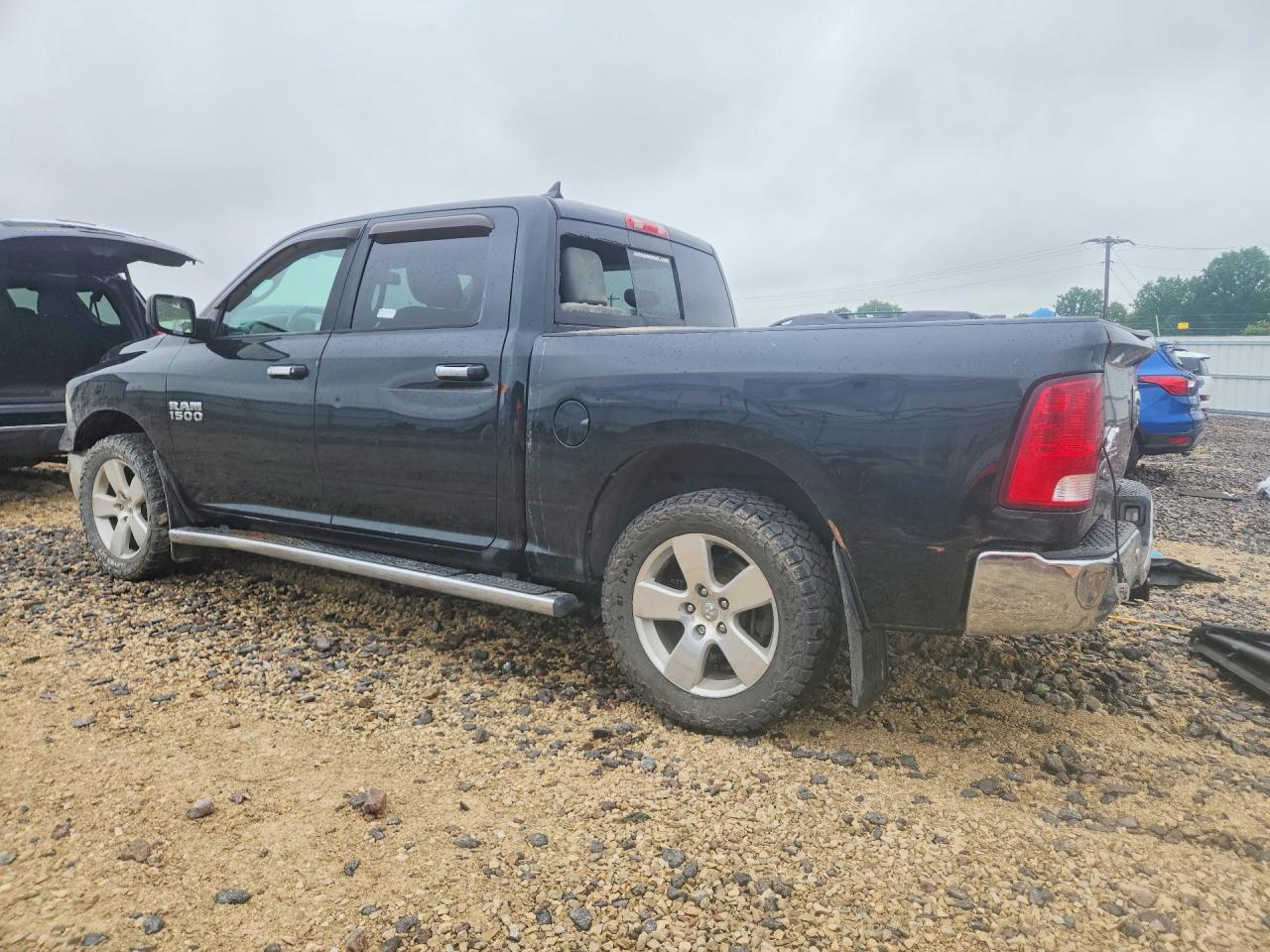 2016 RAM 1500 SLT — снимка 2