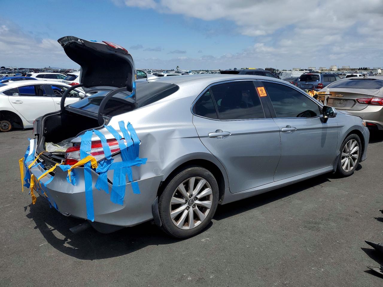 2019 TOYOTA CAMRY LE — снимка 3