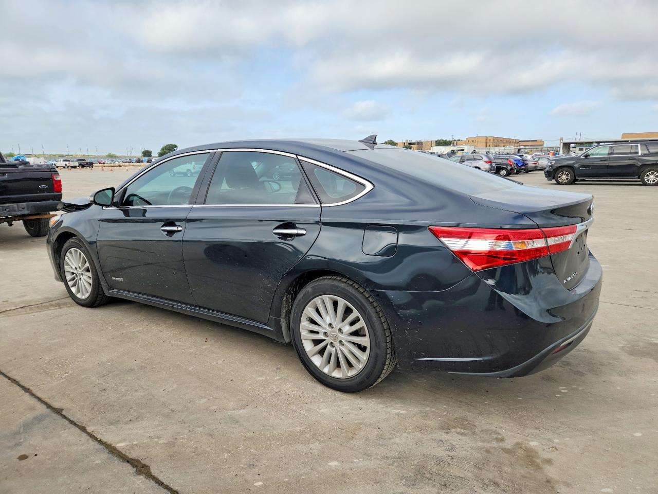 2015 TOYOTA AVALON HYBRID LIMITED — снимка 2