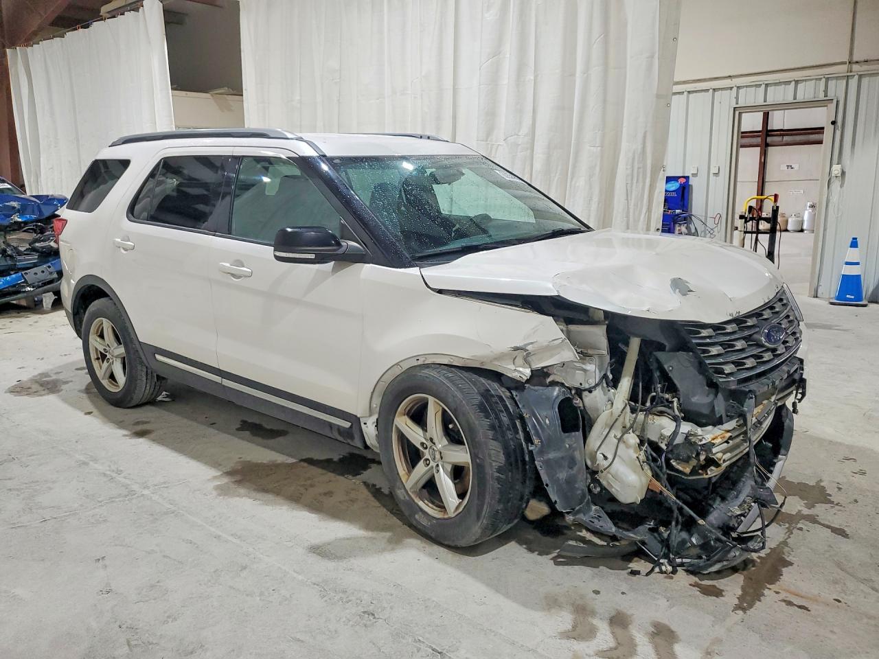 2017 FORD EXPLORER XLT — снимка 4