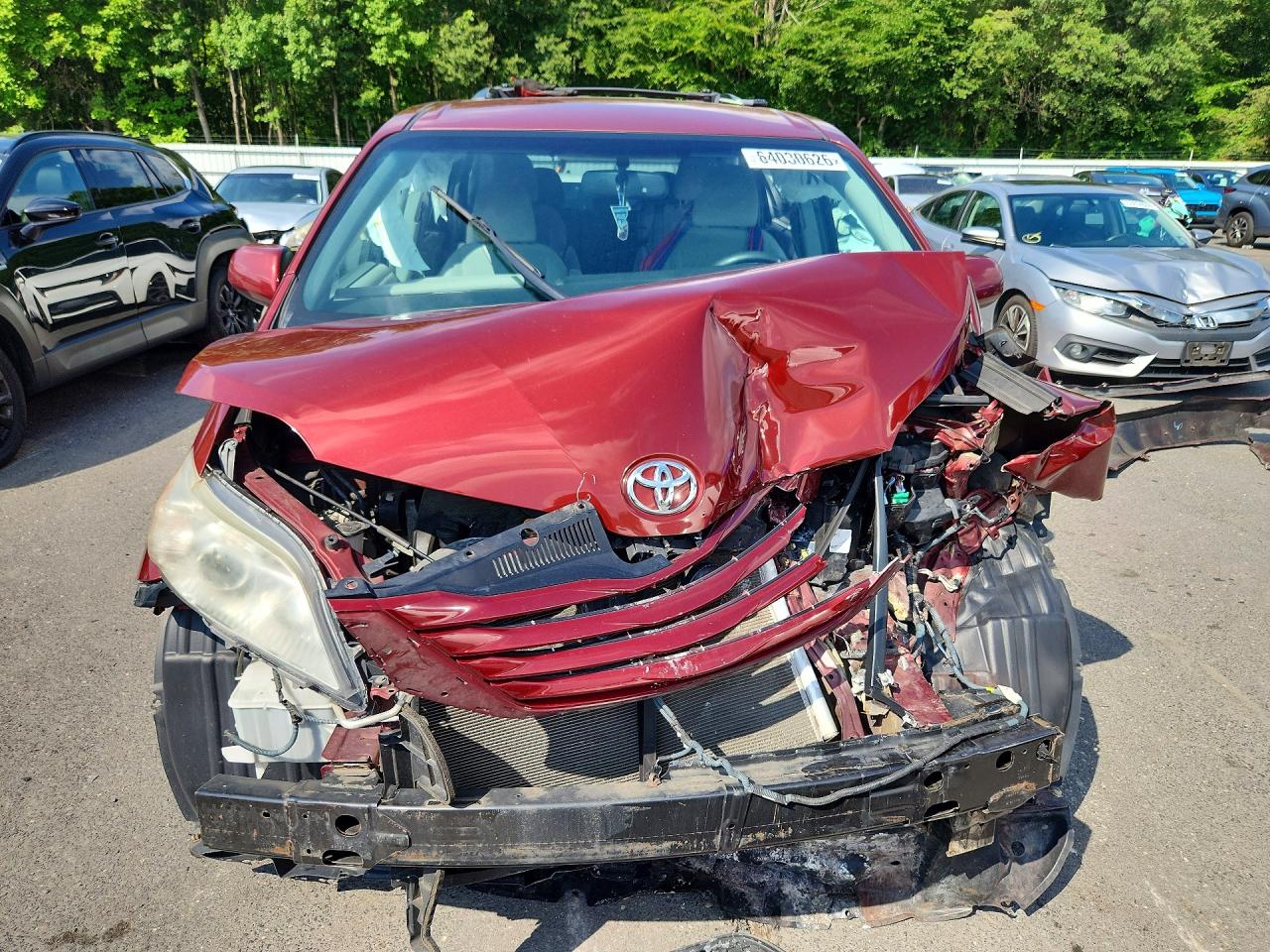 2017 TOYOTA SIENNA LE — снимка 5