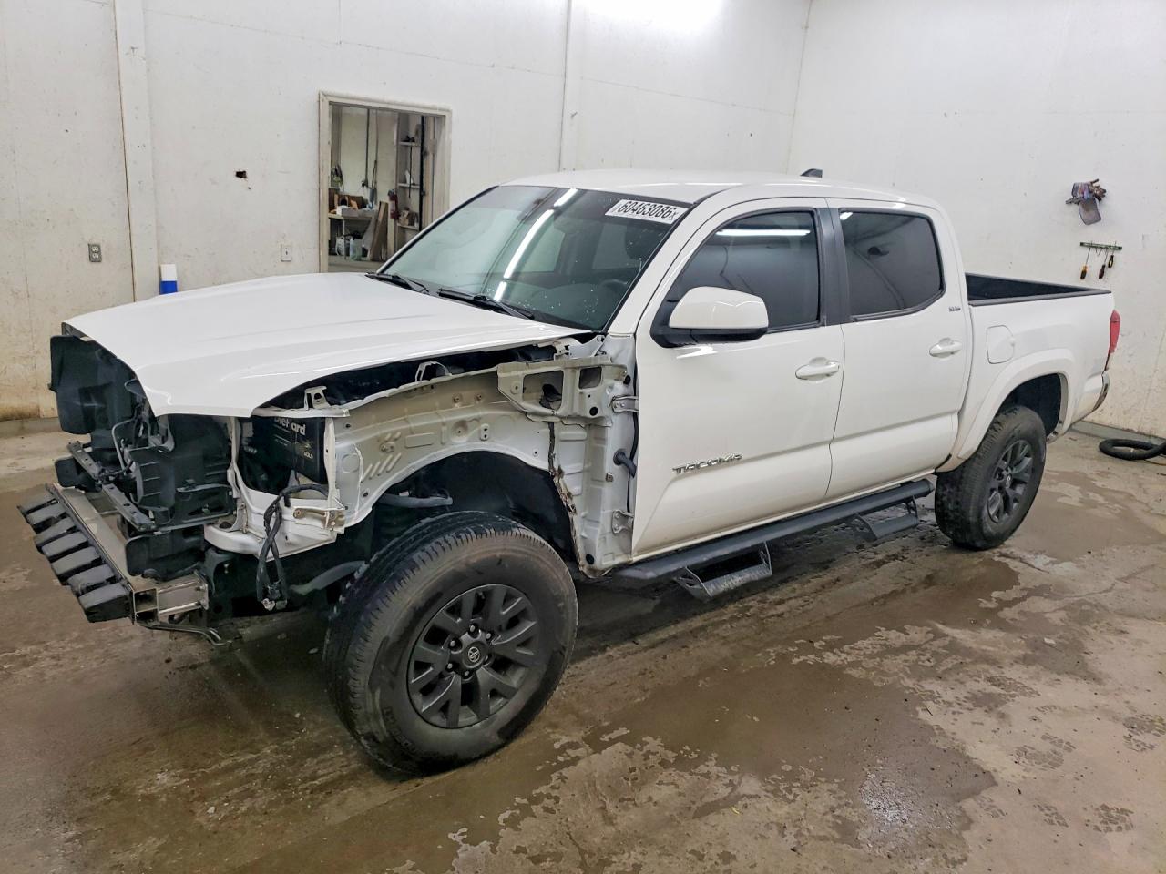 2020 TOYOTA TACOMA SR5 V6