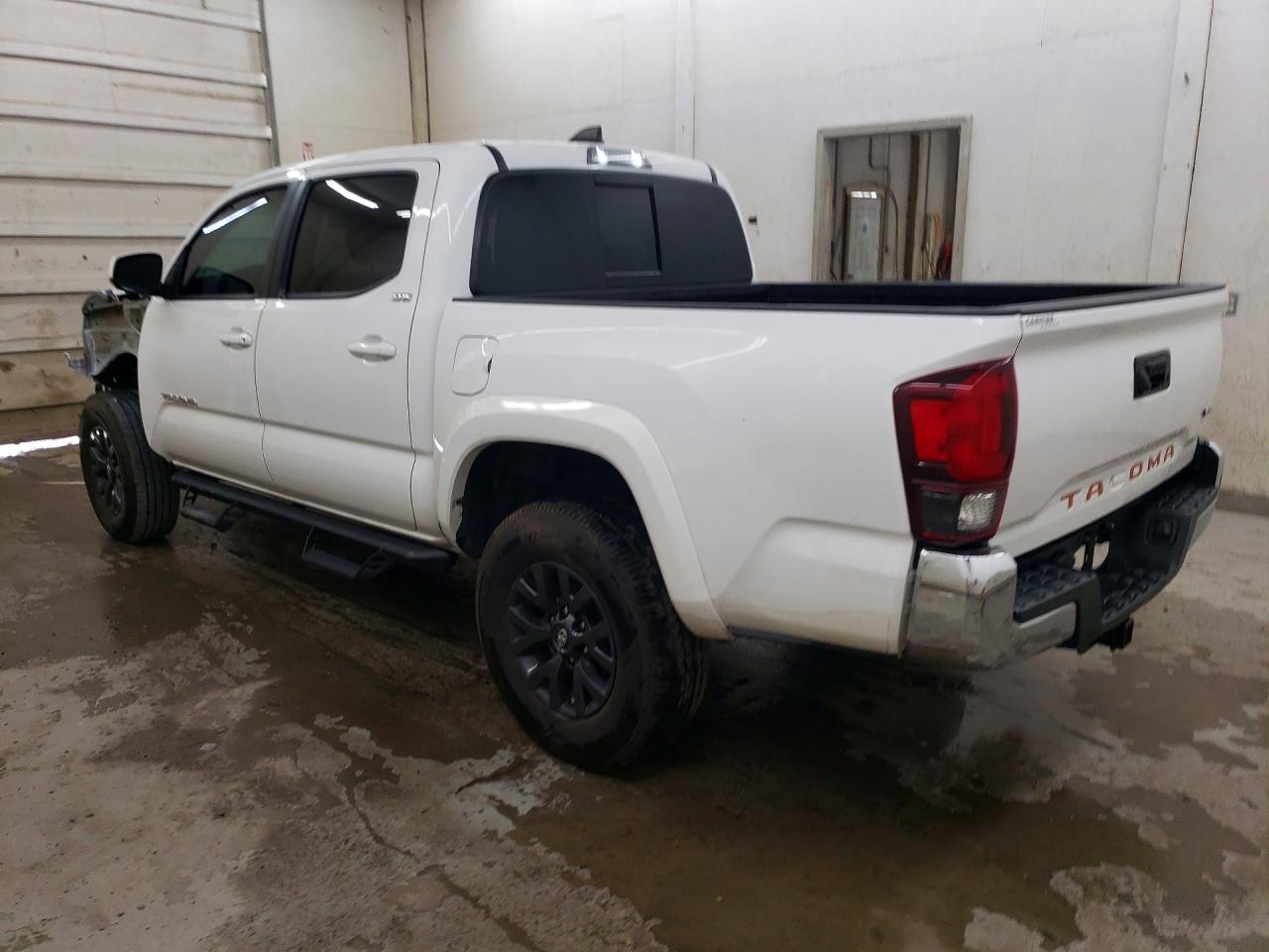 2020 TOYOTA TACOMA SR5 V6 — снимка 2