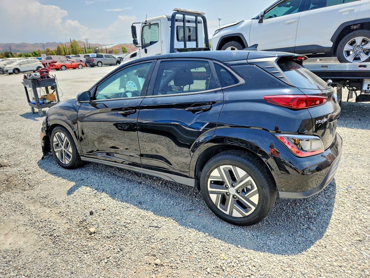 2023 HYUNDAI KONA SE — снимка 2
