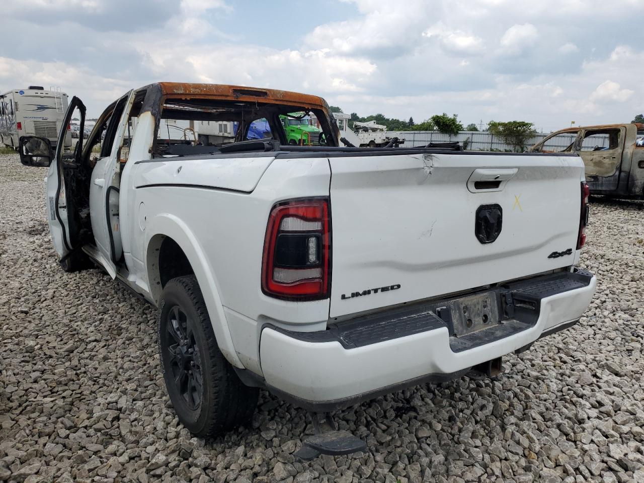 2023 RAM 2500 LIMITED — снимка 2