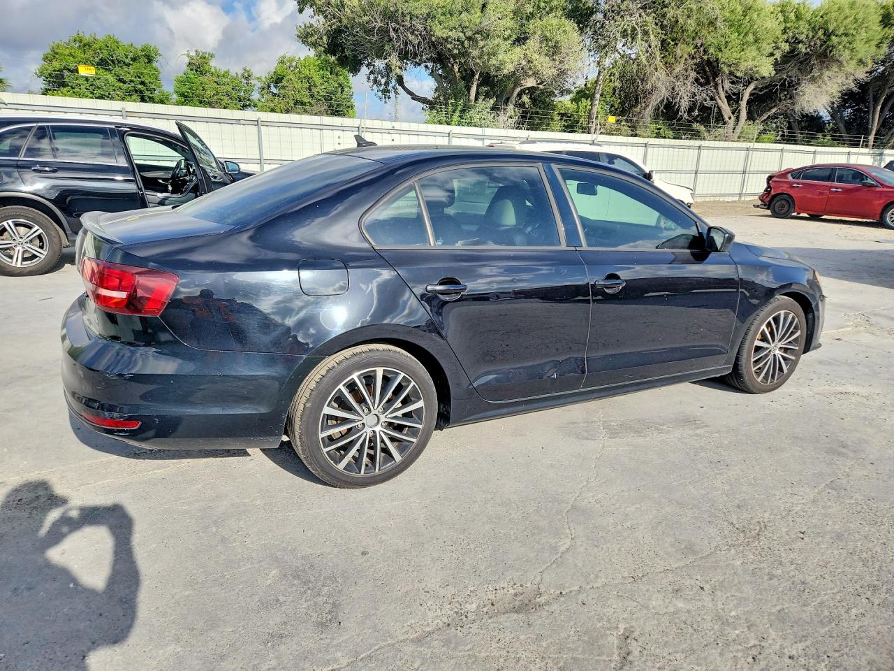 2016 VOLKSWAGEN JETTA SPORT — снимка 3