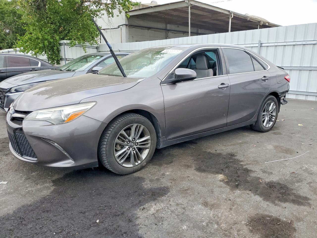 2017 TOYOTA CAMRY SE