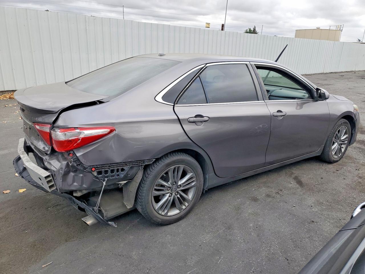 2017 TOYOTA CAMRY SE — снимка 3
