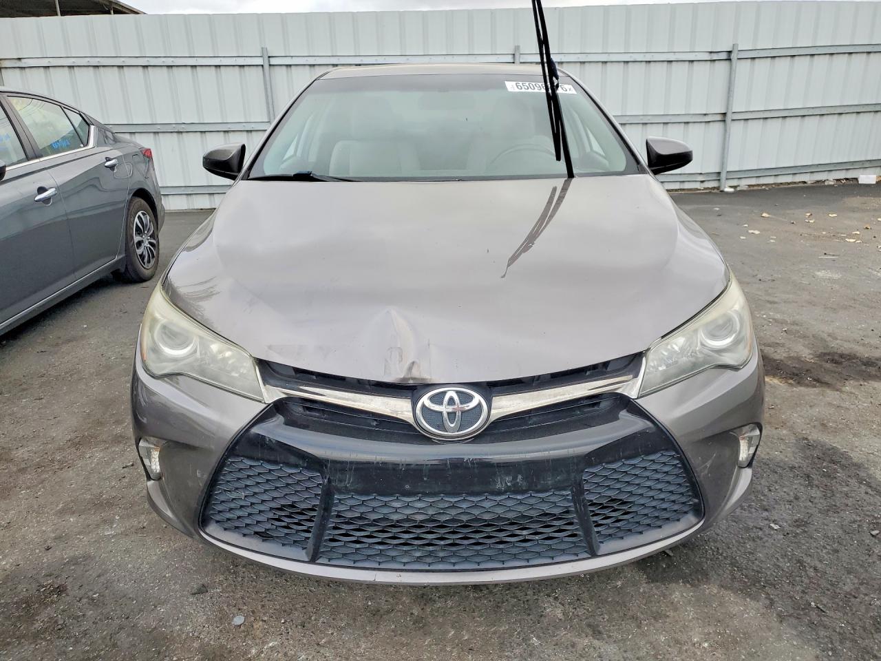 2017 TOYOTA CAMRY SE — снимка 5