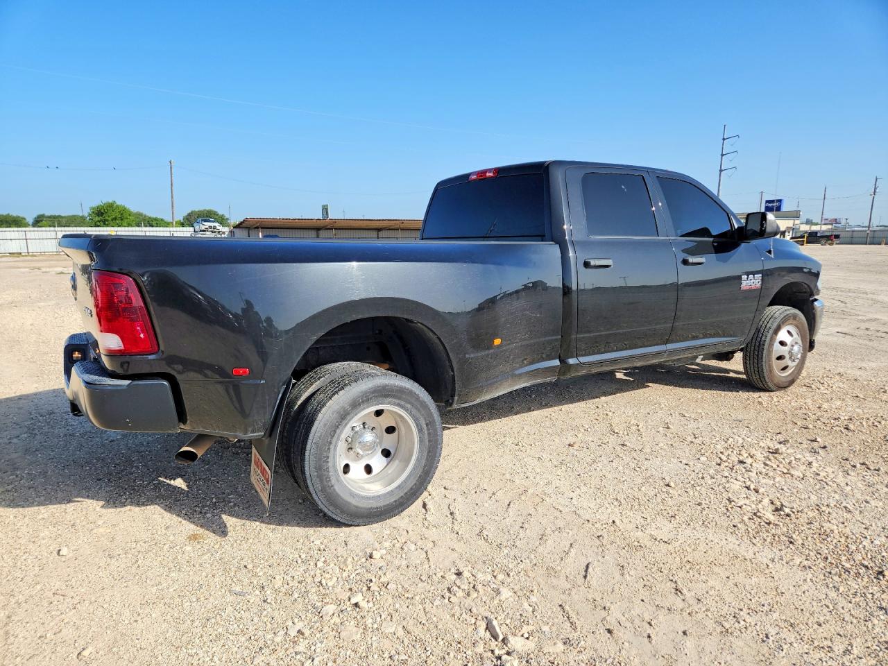 2018 RAM 3500 ST — снимка 3