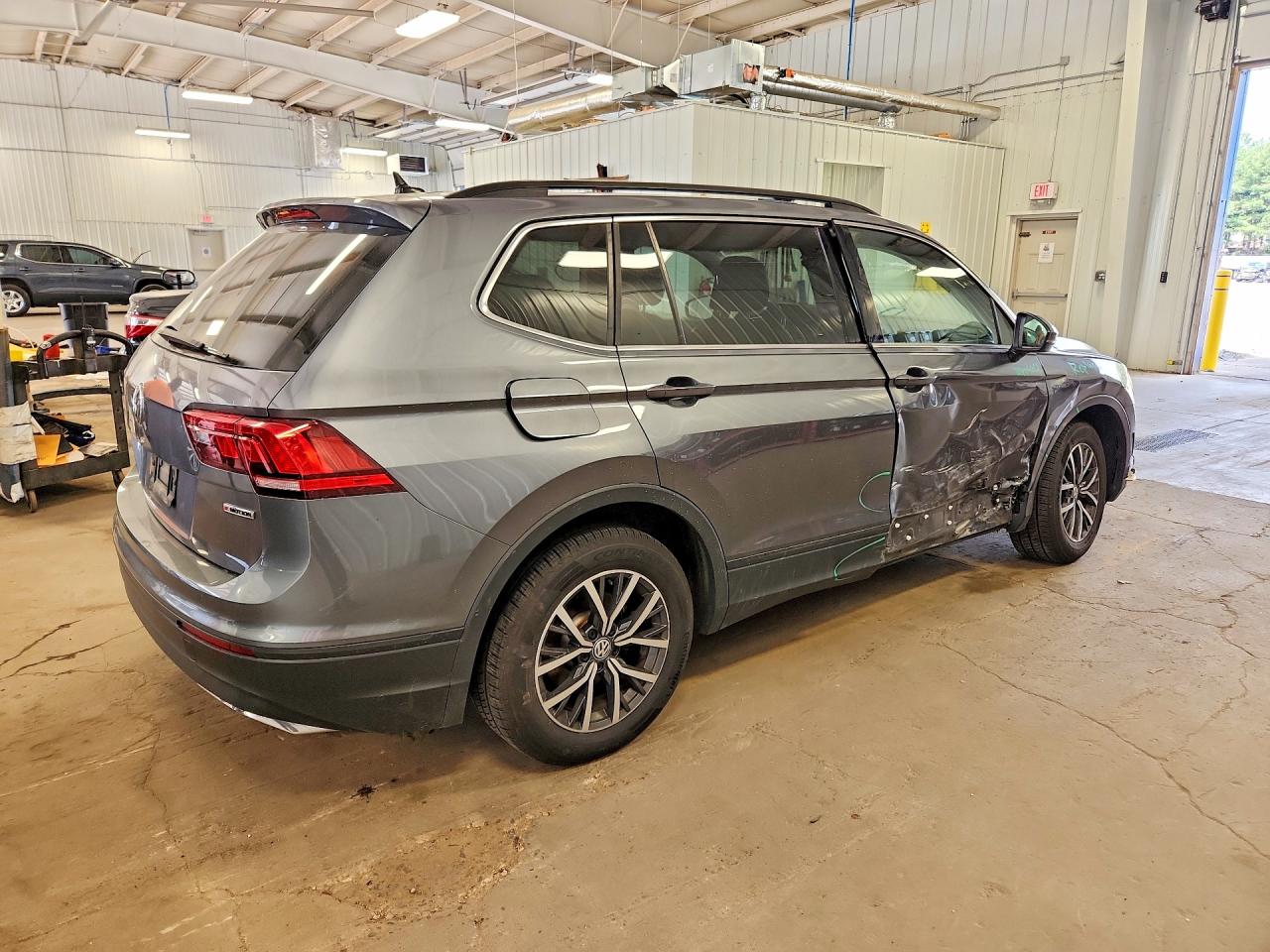 2019 VOLKSWAGEN TIGUAN SE — снимка 3