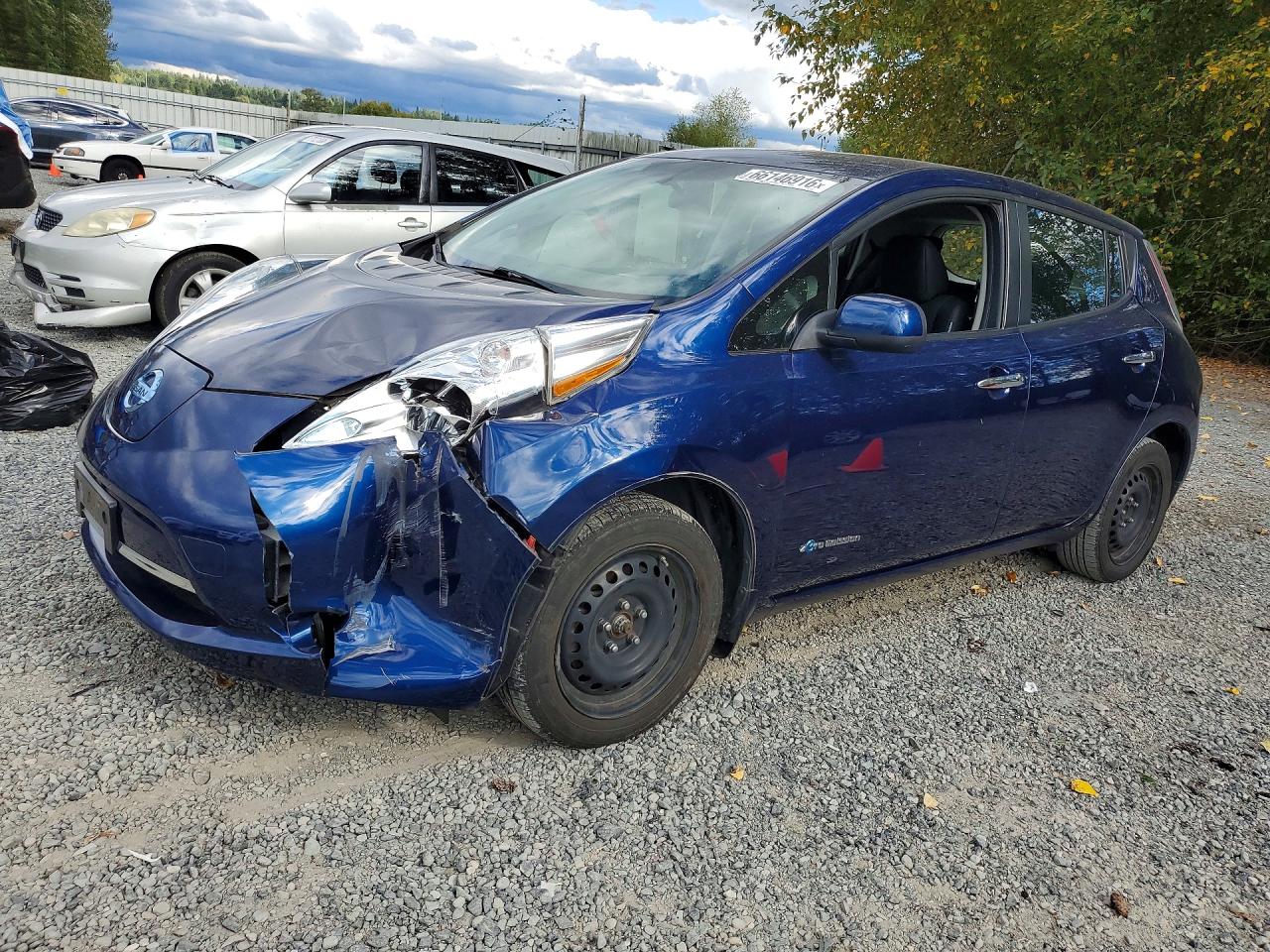 2017 NISSAN LEAF S