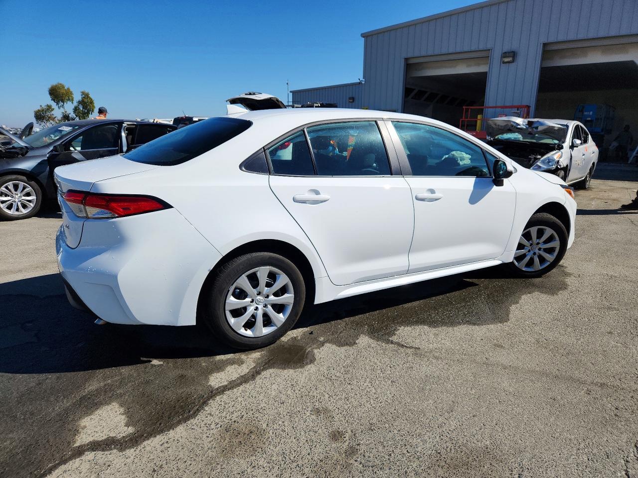 2026 TOYOTA COROLLA LE — photo 3