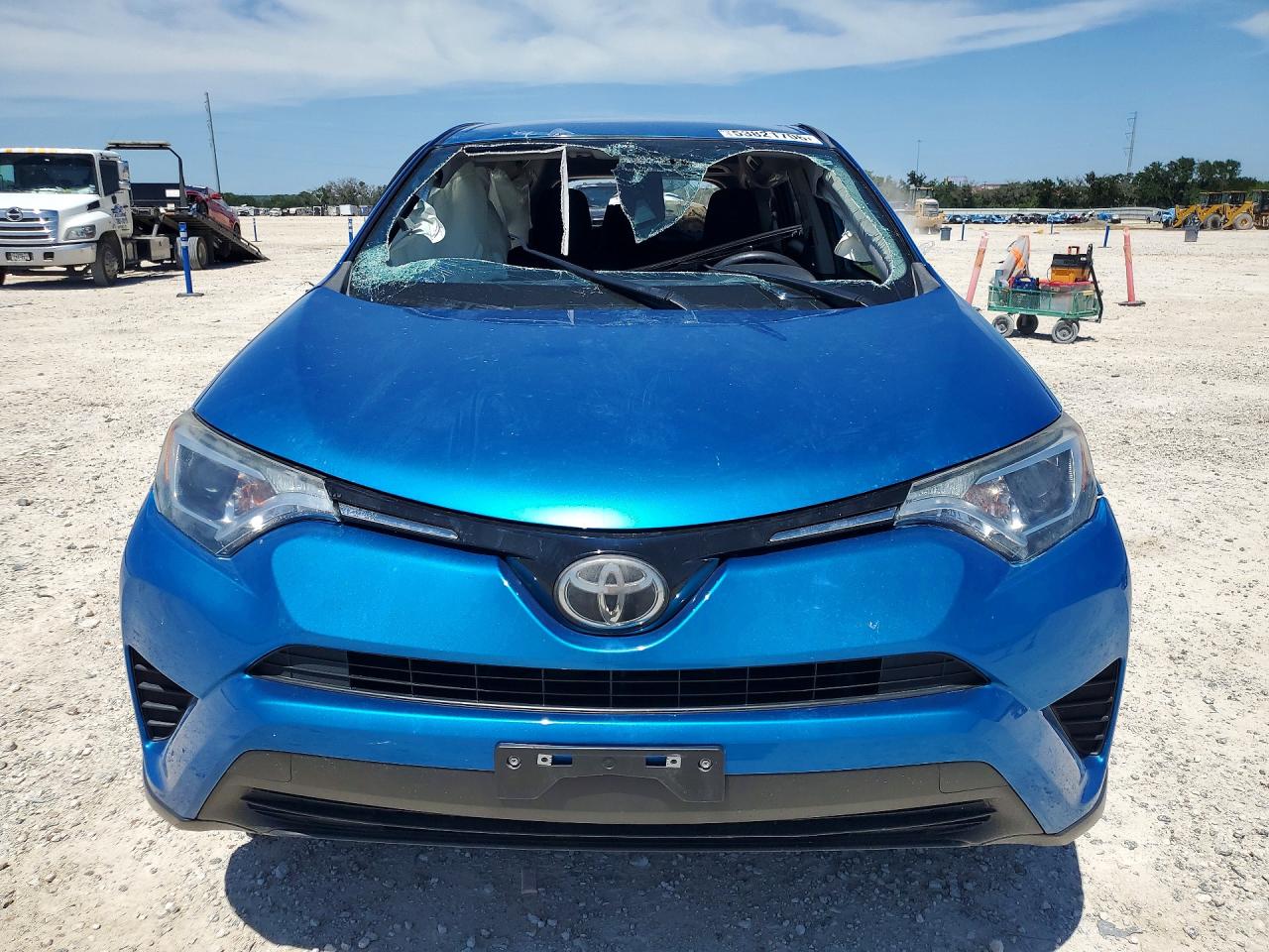 2018 TOYOTA RAV4 LE — снимка 5