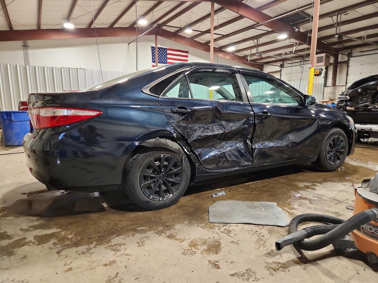 2015 TOYOTA CAMRY LE — снимка 3