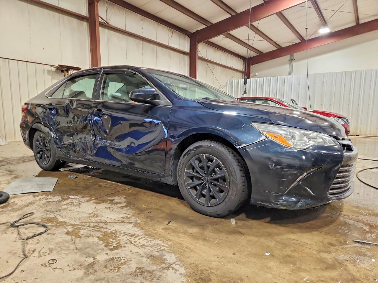 2015 TOYOTA CAMRY LE — снимка 4