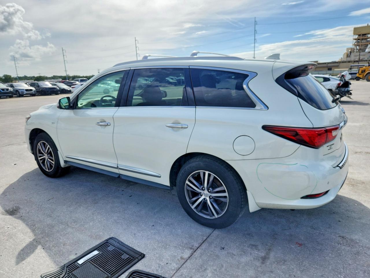 2017 INFINITI QX60 BASE — снимка 2