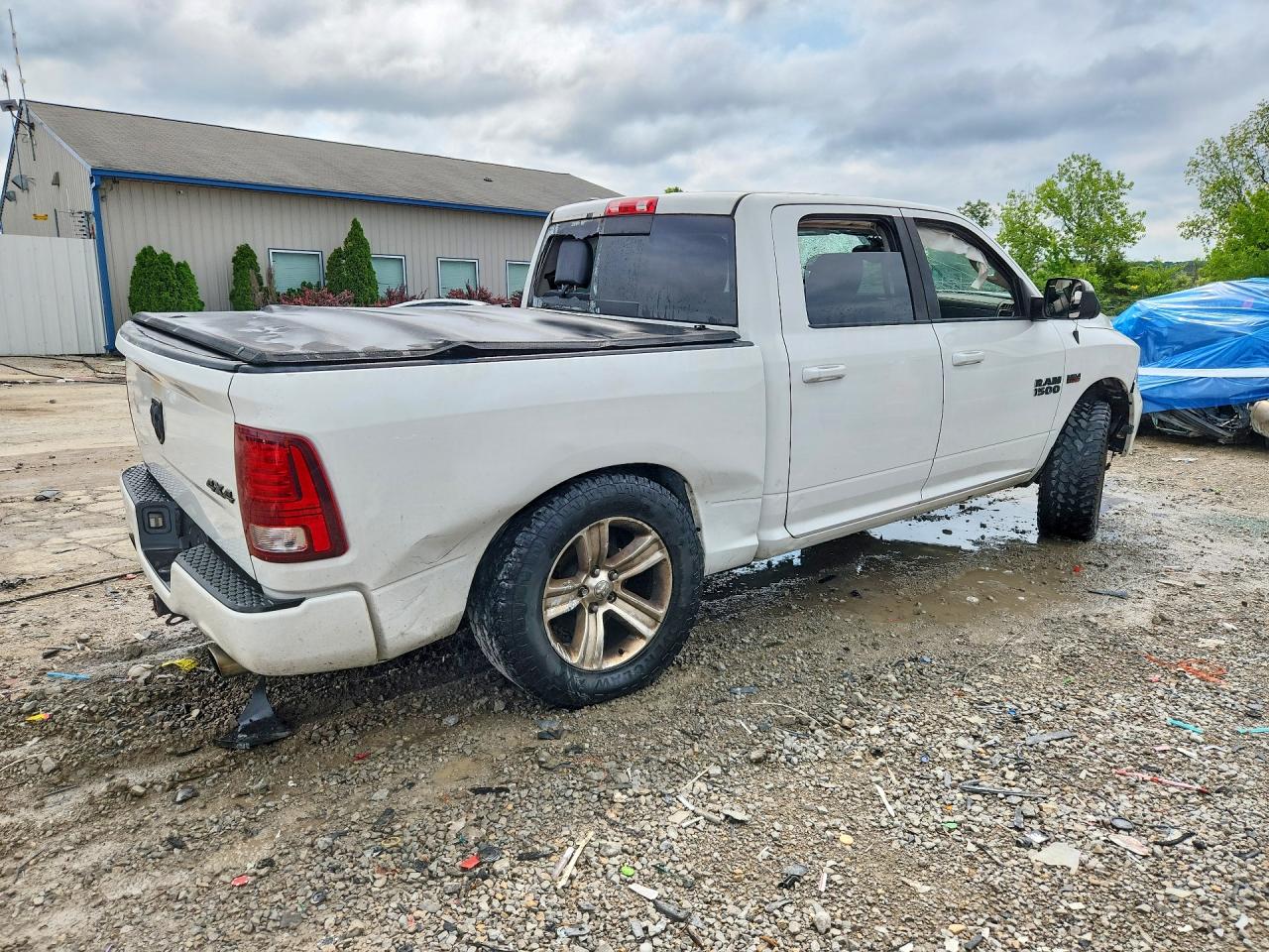2016 RAM 1500 SPORT — снимка 3
