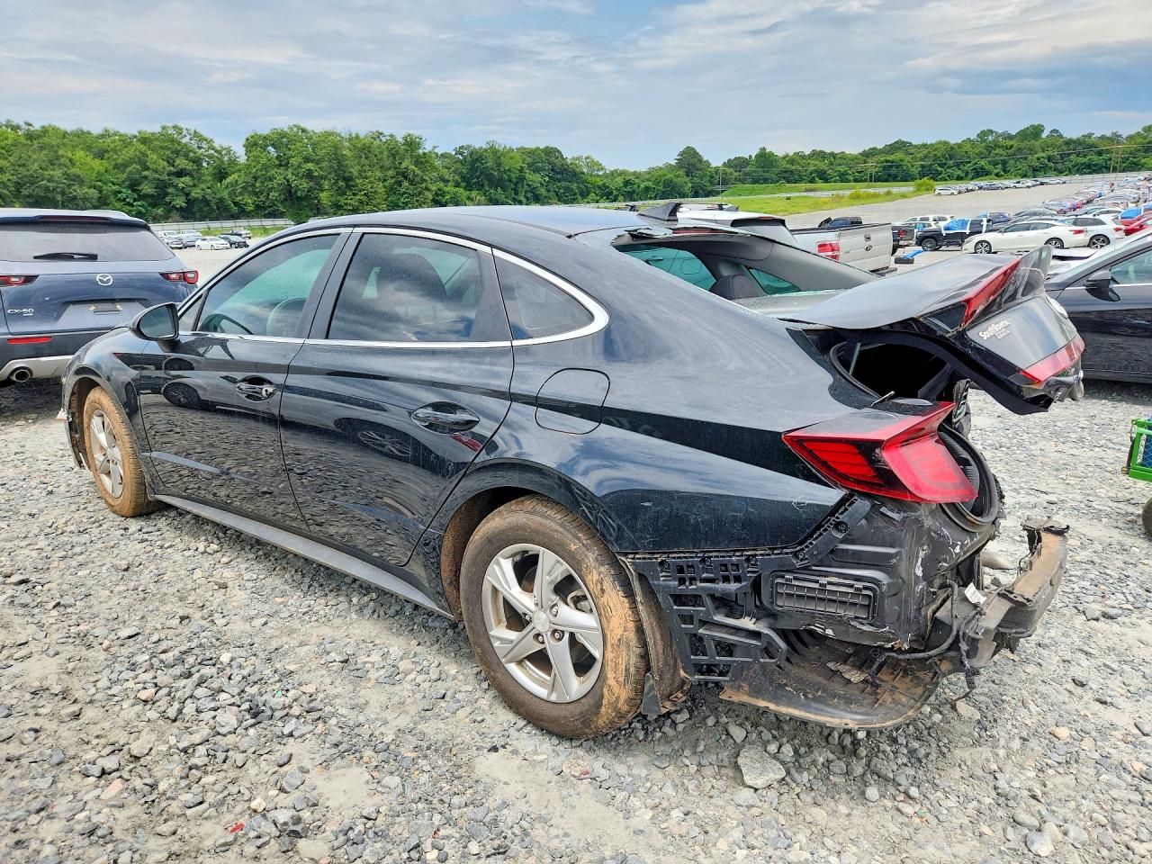 2022 HYUNDAI SONATA SE — снимка 2