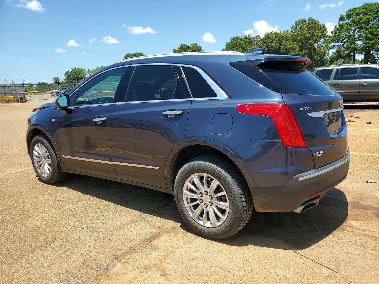2018 CADILLAC XT5 — снимка 2