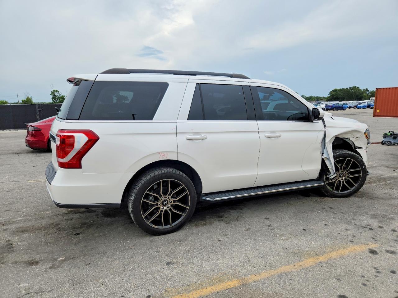 2019 FORD EXPEDITION XLT — снимка 3
