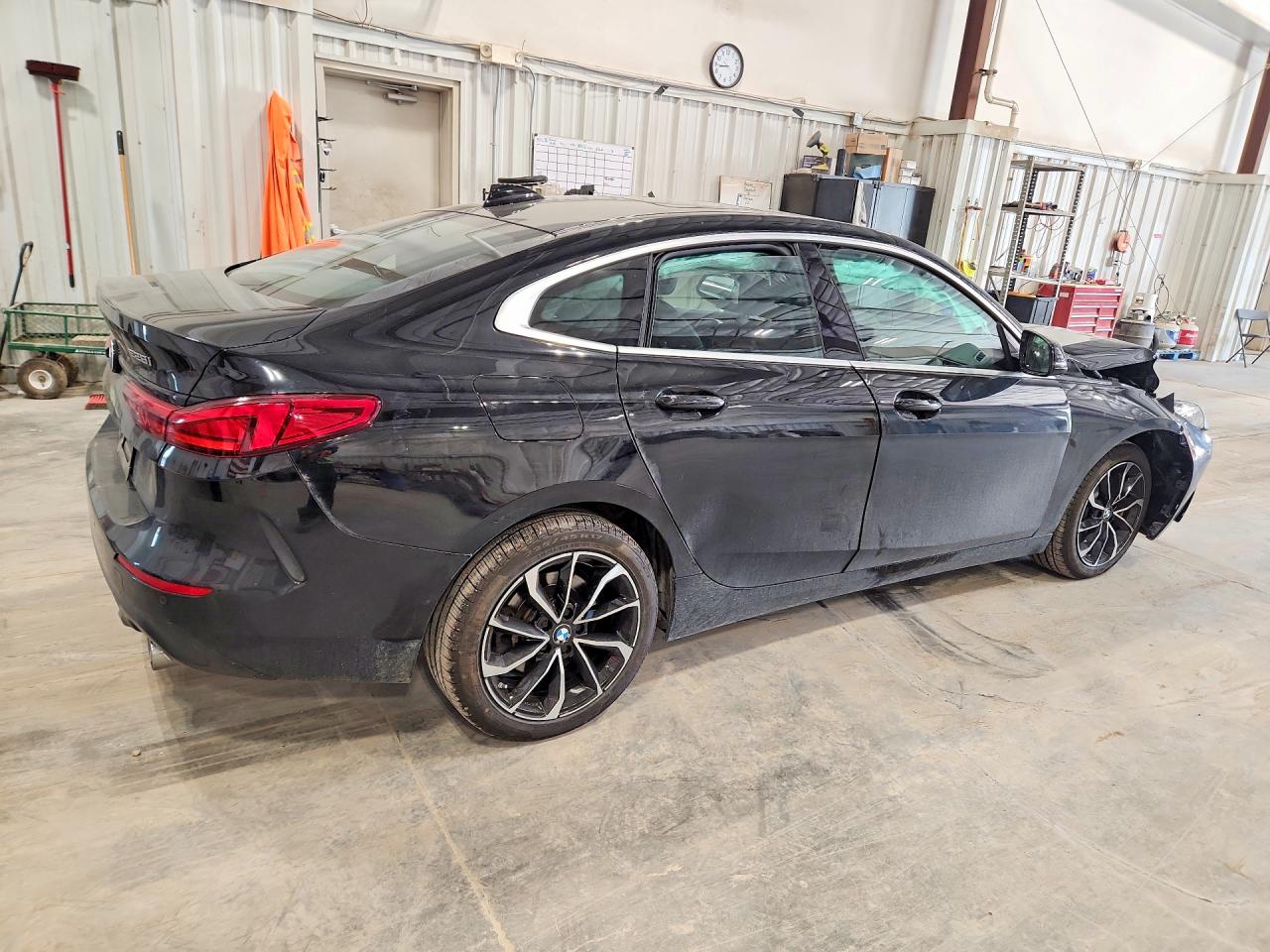 2021 BMW 228XI — снимка 3