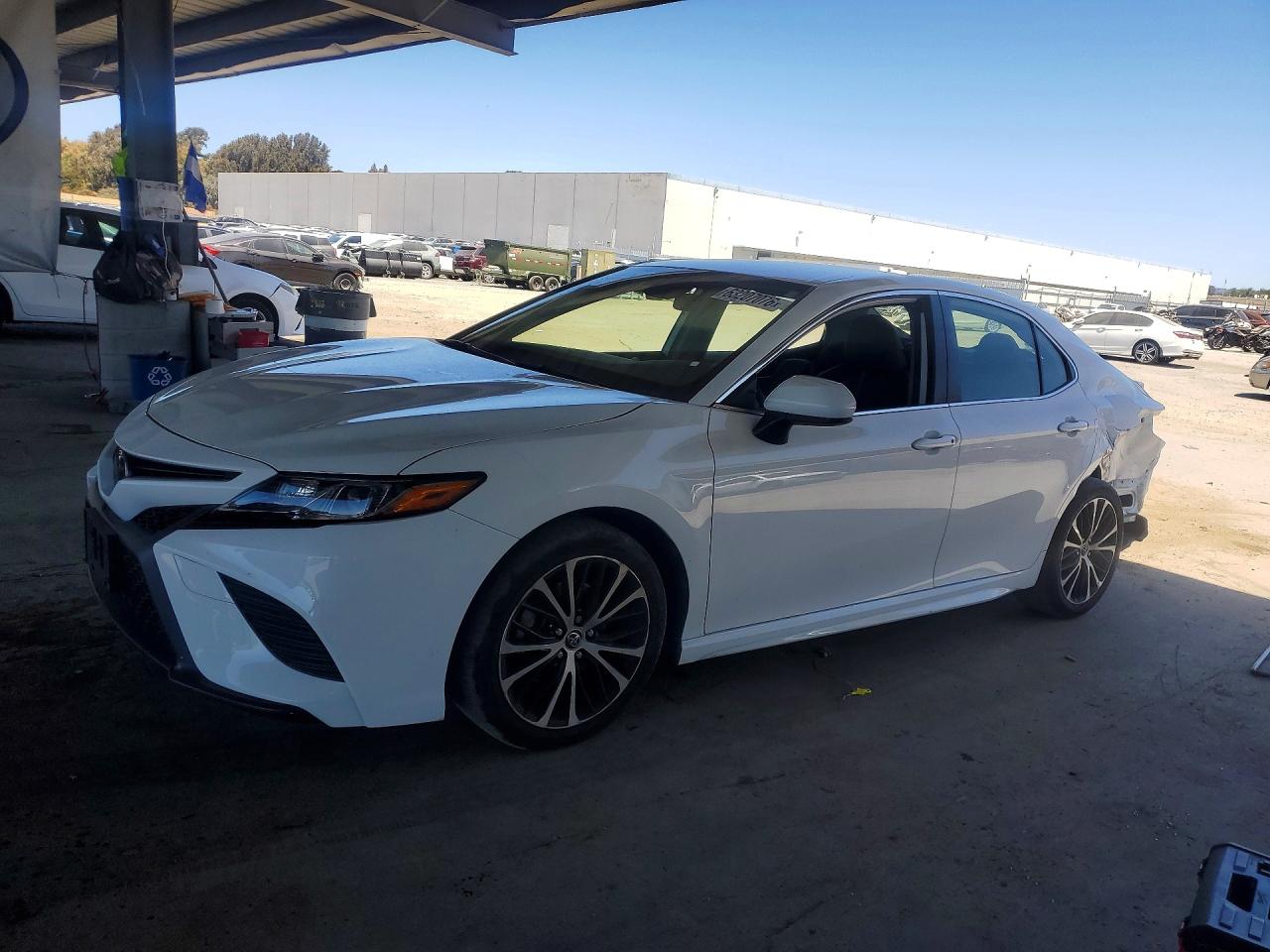 2019 TOYOTA CAMRY SE