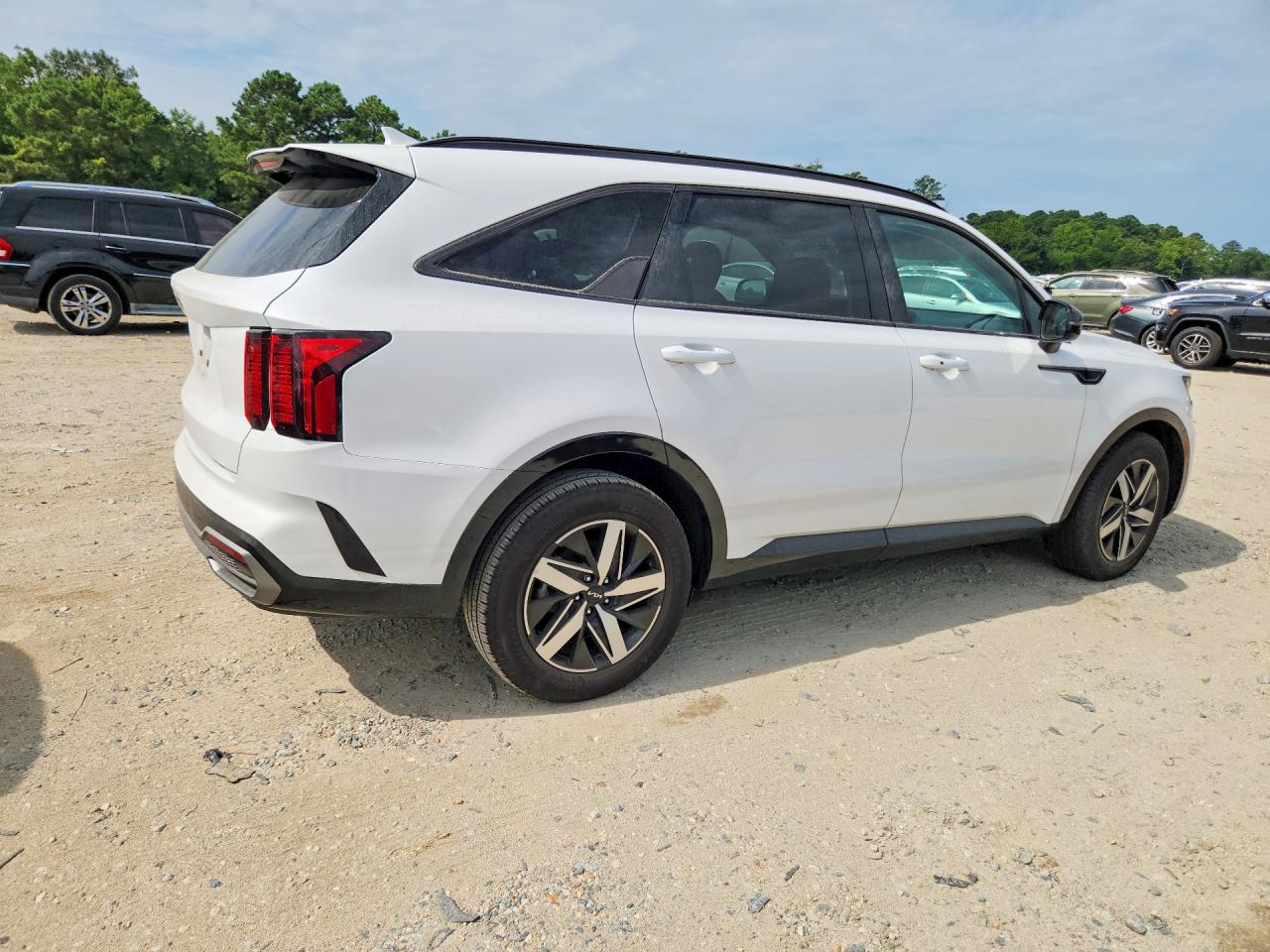 2023 KIA SORENTO S — снимка 3