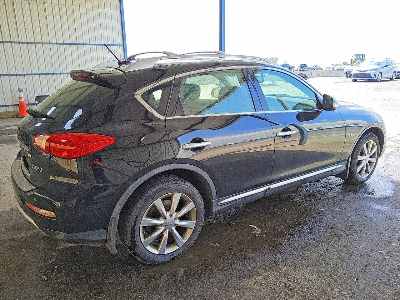 2017 INFINITI QX50 BASE — снимка 3