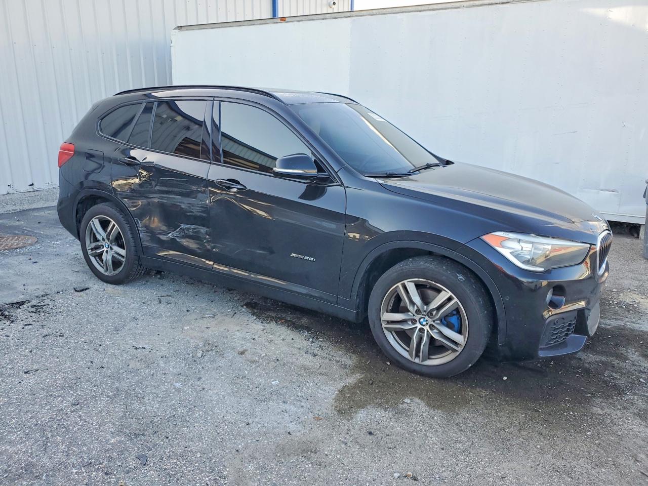 2016 BMW X1 XDRIVE28I — снимка 4