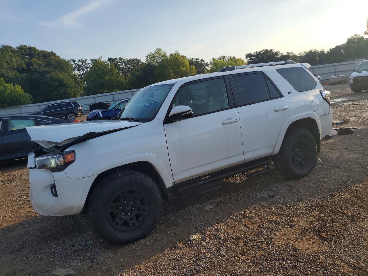 2023 TOYOTA 4RUNNER SR5 PREMIUM