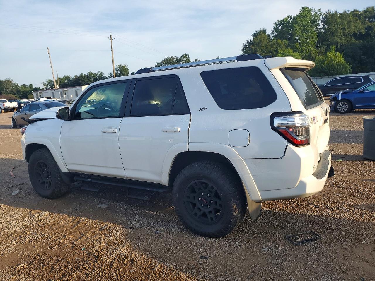 2023 TOYOTA 4RUNNER SR5 PREMIUM — снимка 2