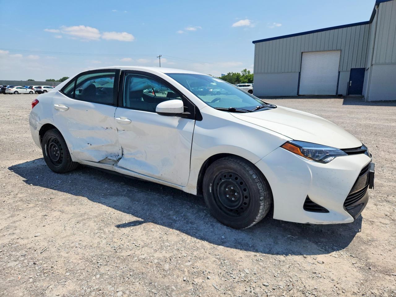 2017 TOYOTA COROLLA LE — снимка 4