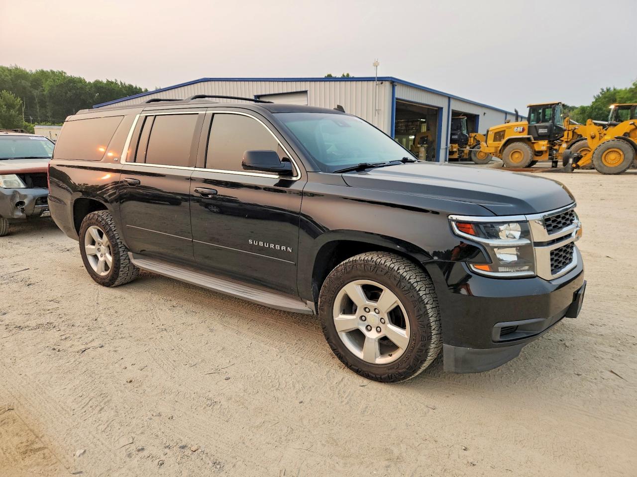 2015 CHEVROLET SUBURBAN K1500 LT — снимка 4