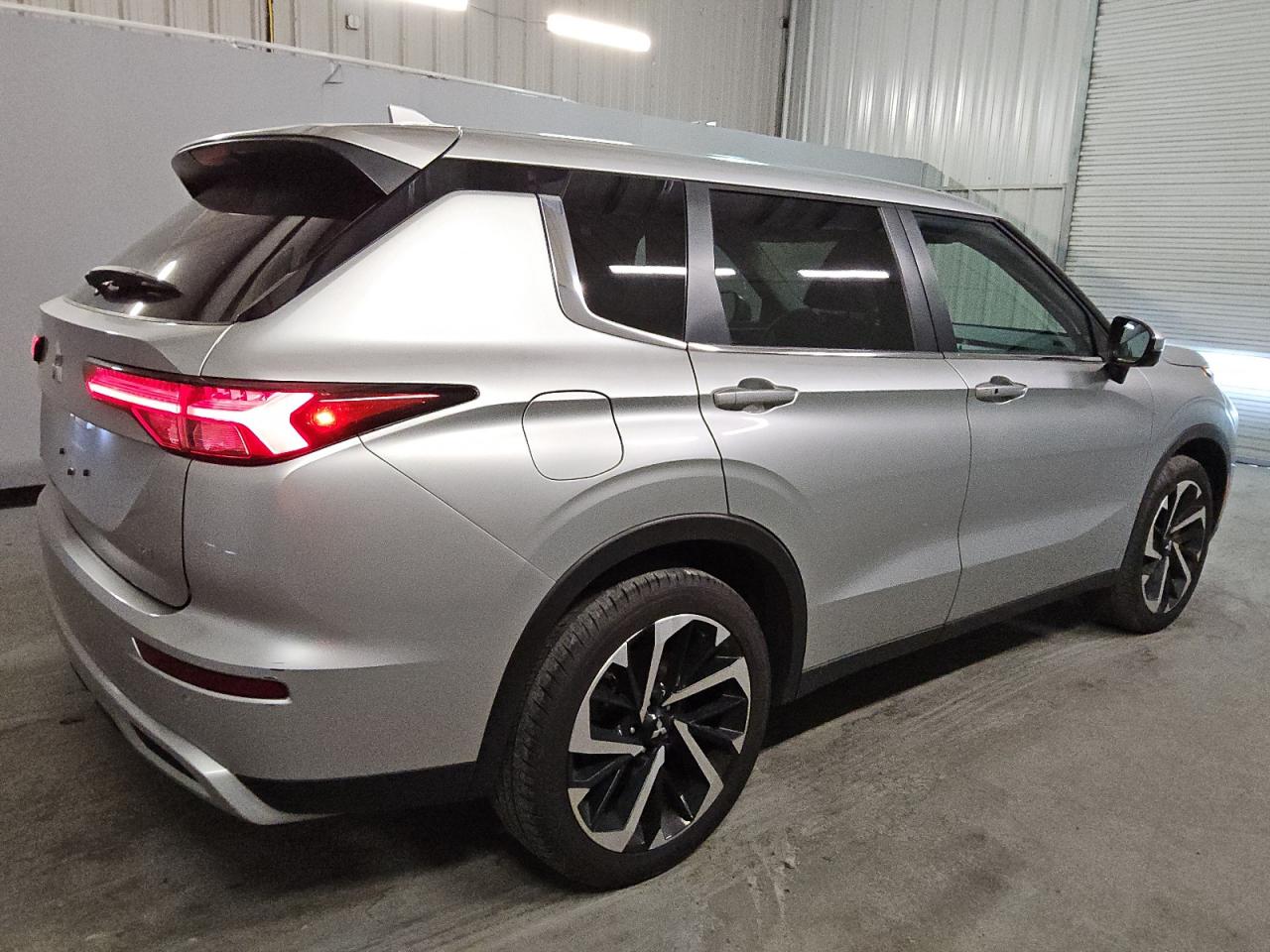 2024 MITSUBISHI OUTLANDER SE — снимка 3
