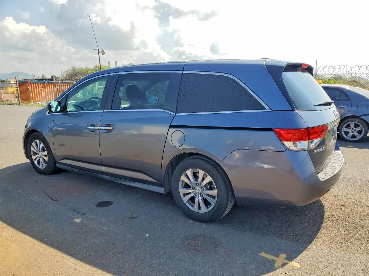 2016 HONDA ODYSSEY EXL — снимка 2