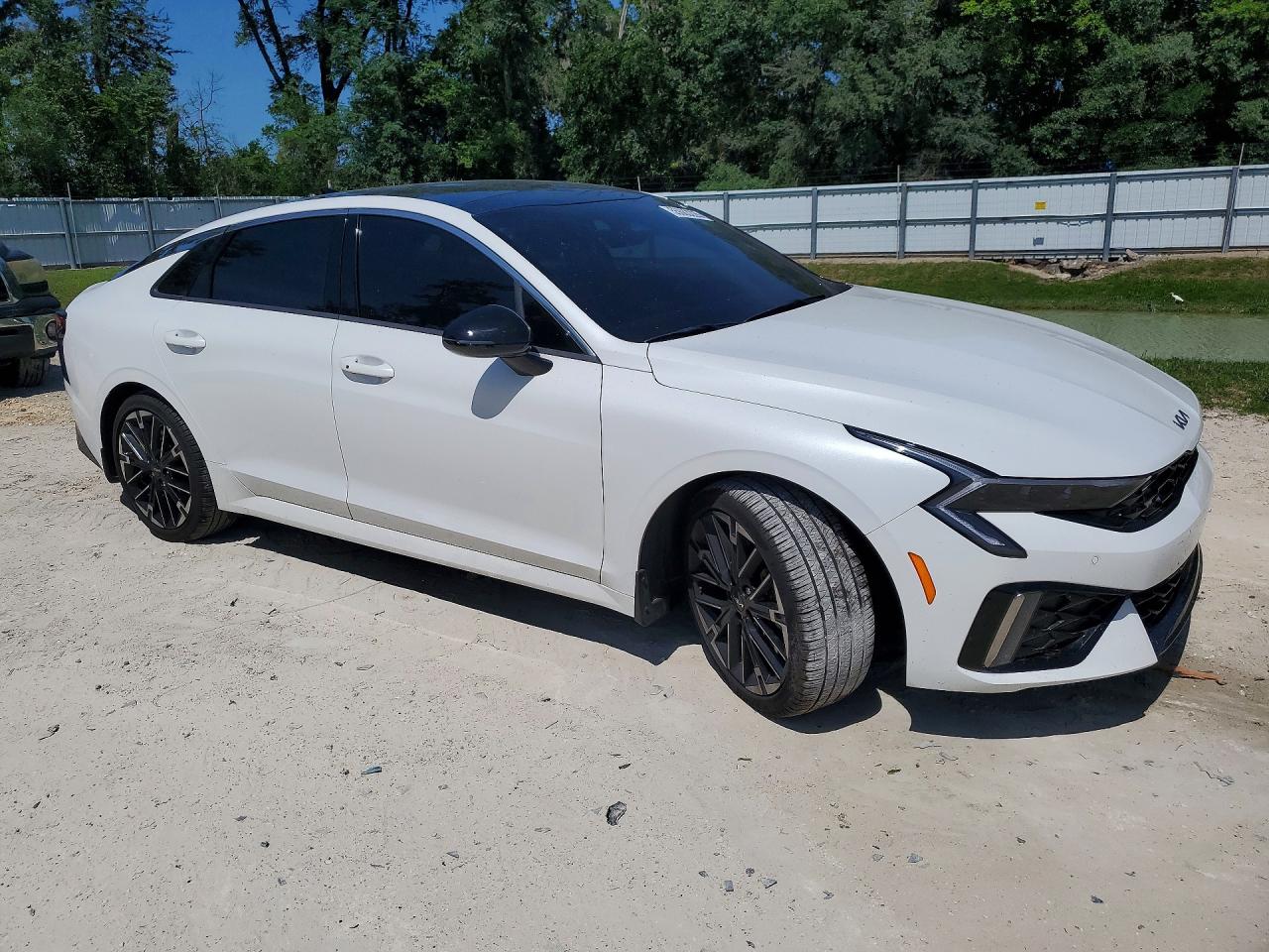 2025 KIA K5 GT — снимка 4