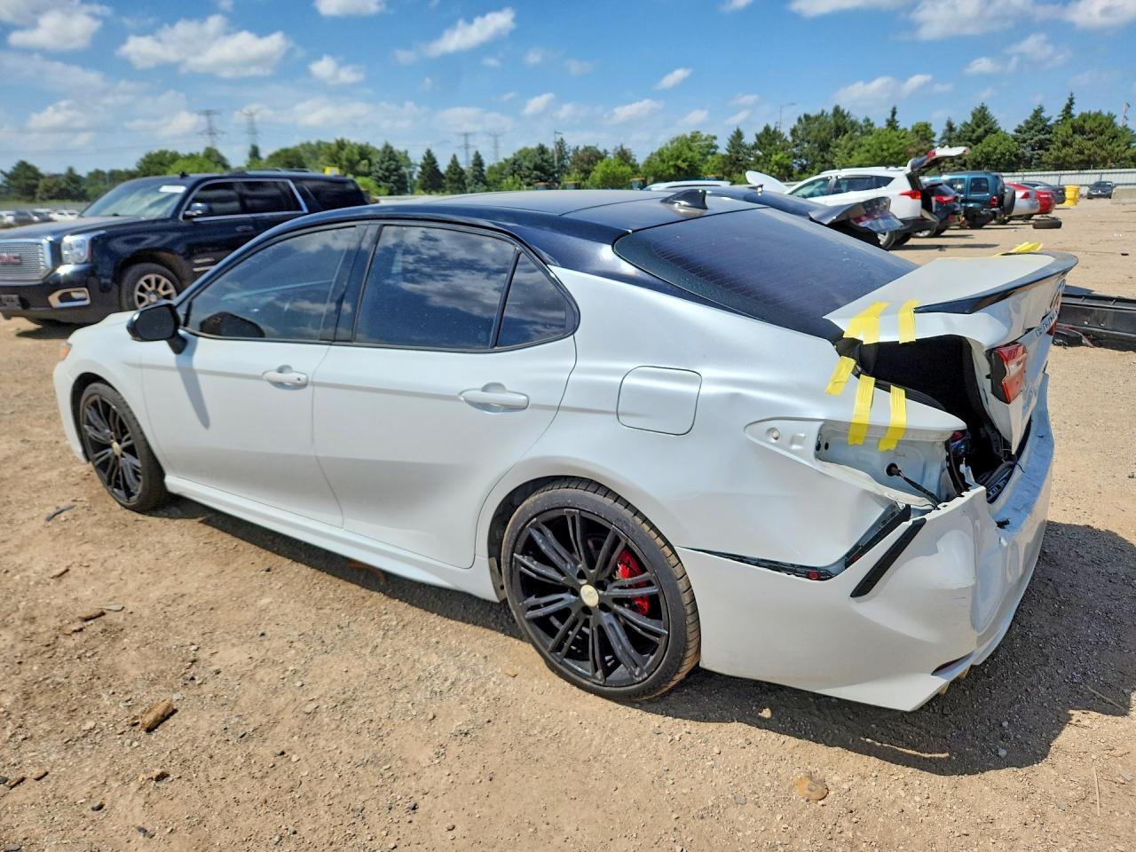 2020 TOYOTA CAMRY XSE — снимка 2