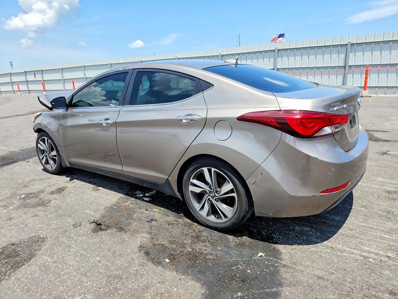 2015 HYUNDAI ELANTRA LIMITED — снимка 2